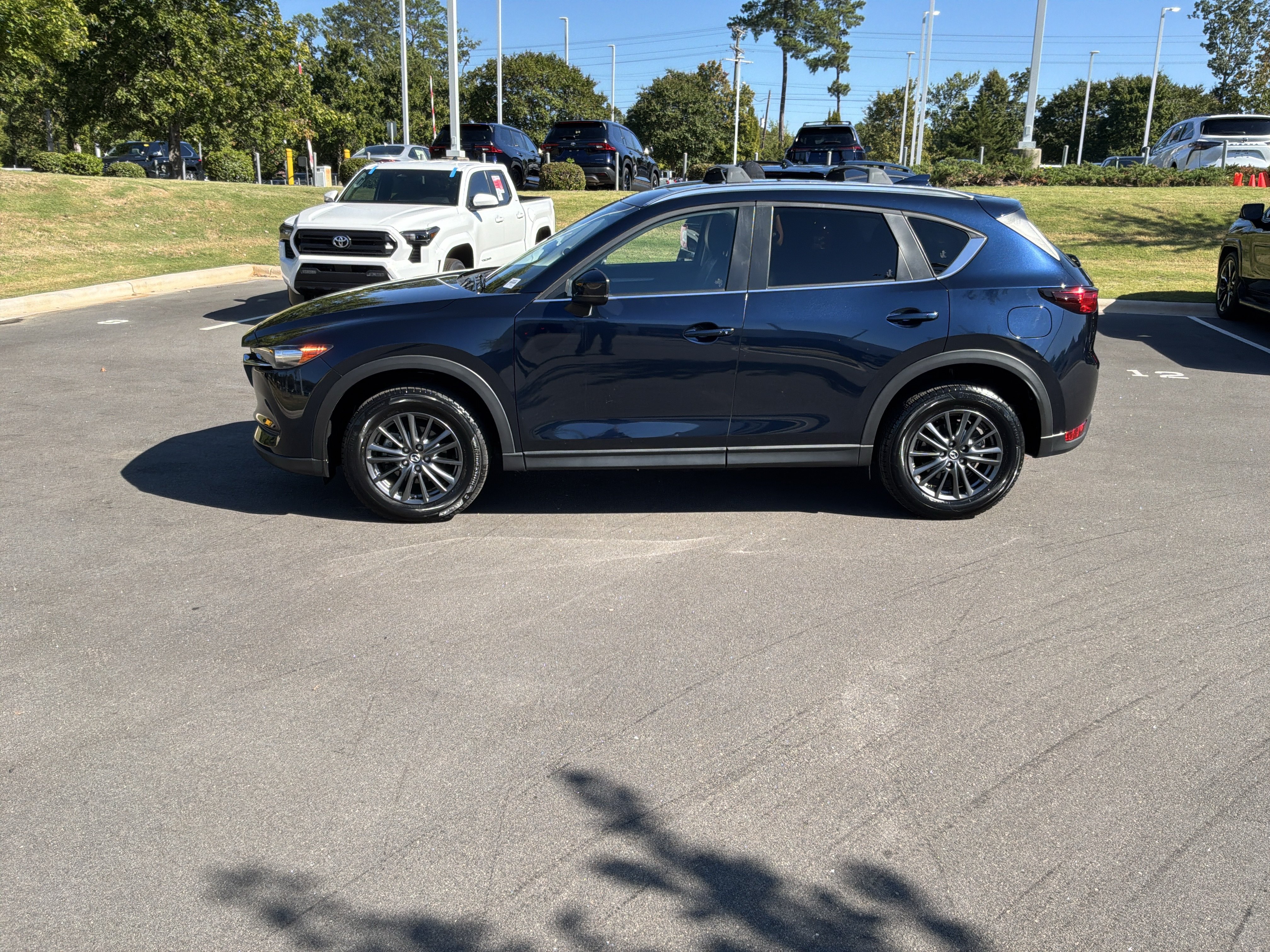 Used 2020 MAZDA CX-5 Touring FWD image 10