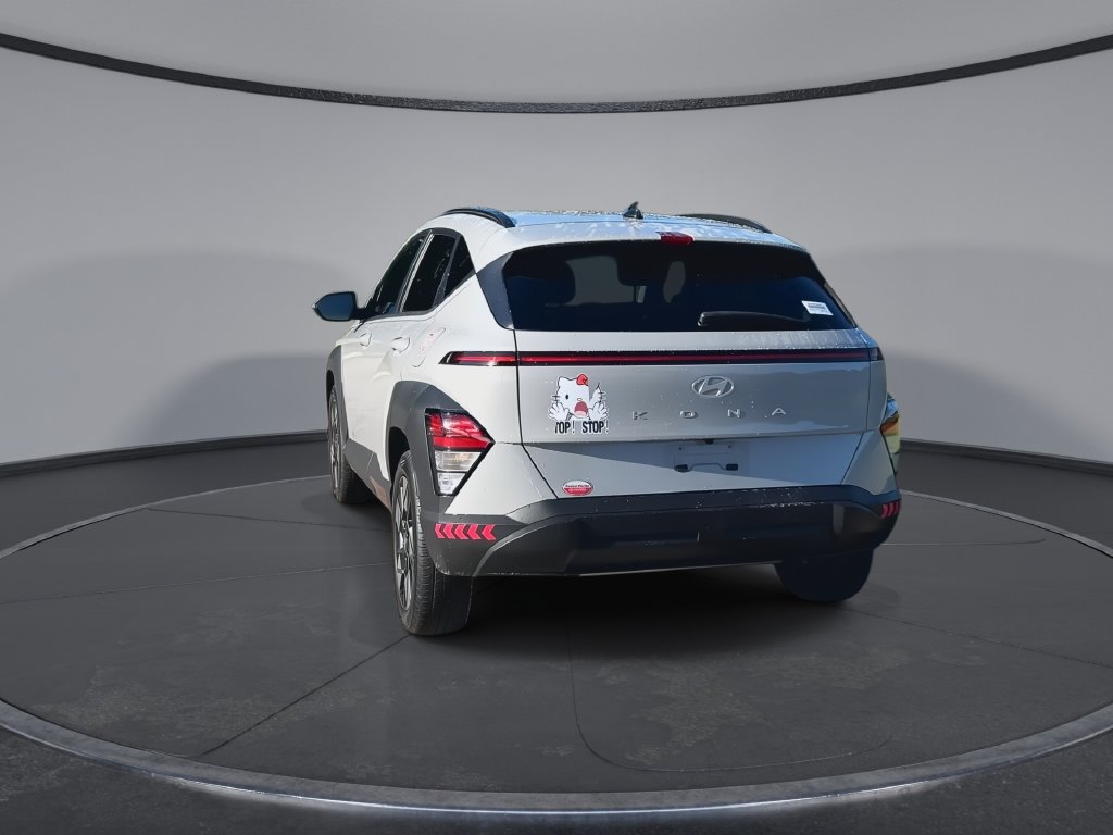 Used 2024 Hyundai Kona SEL w/ Convenience Package FWD image 7