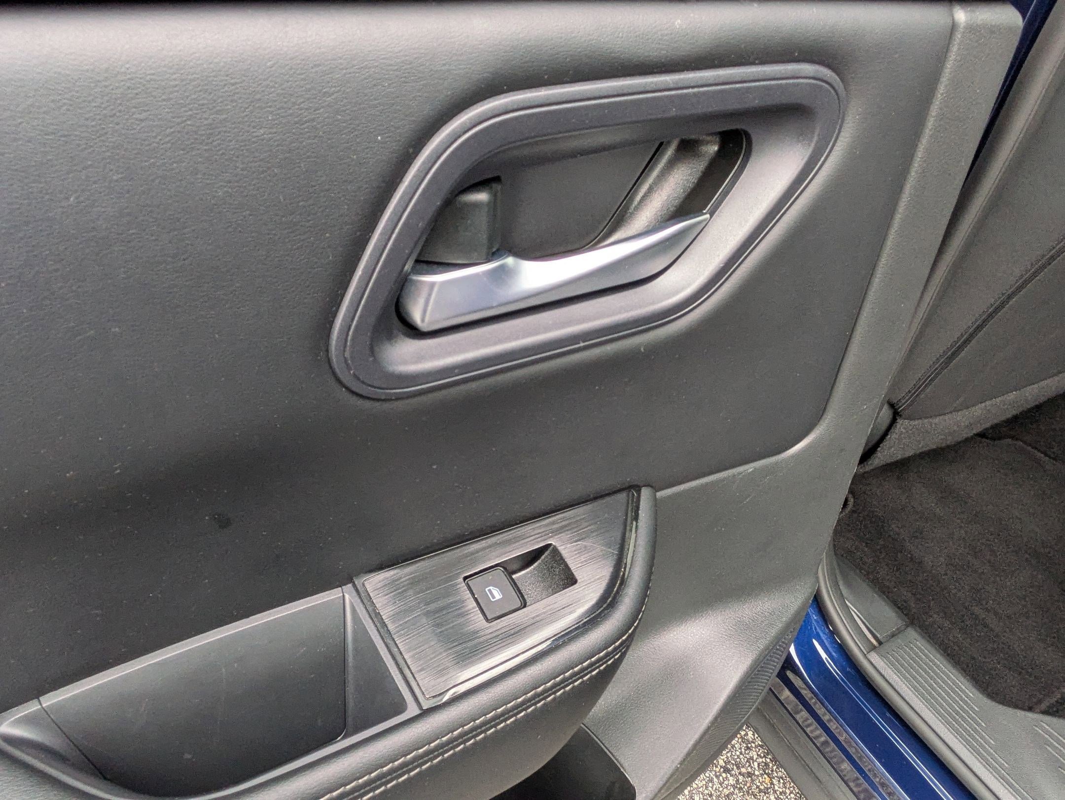 Certified 2024 Nissan Rogue SV image 25