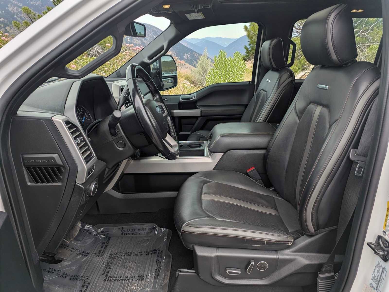 Used 2020 Ford F450 Platinum w/ FX4 Off-Road Package AWD/4WD image 14