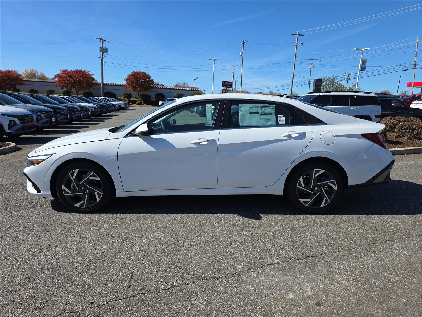 New 2026 Hyundai Elantra Limited image 7