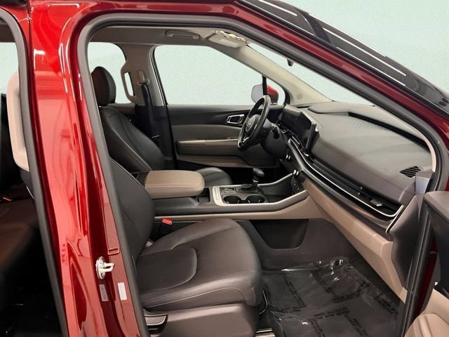 Used 2026 Kia Carnival FWD image 13