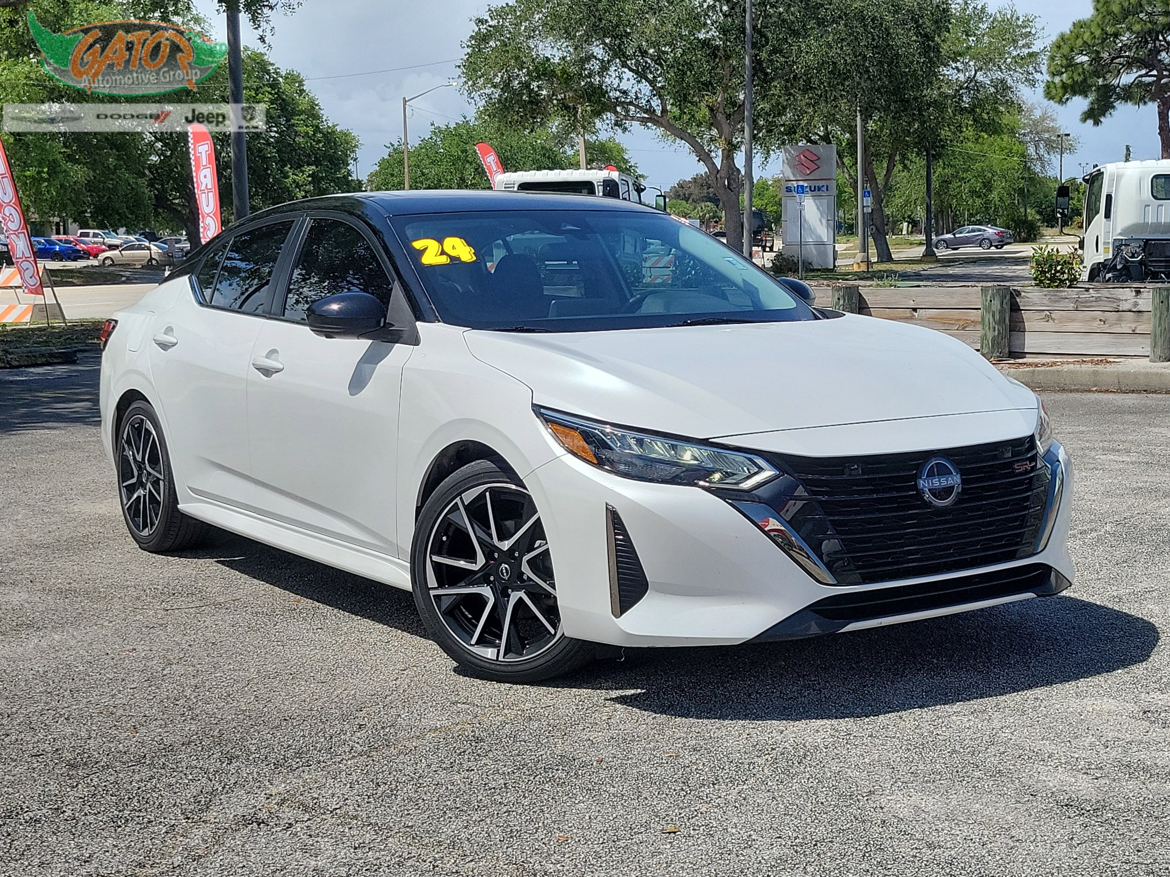 Used 2024 Nissan Sentra SR w/ SR Premium Package FWD image 1