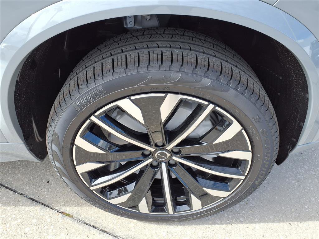 New 2026 Volvo XC90 B6 Ultra image 9