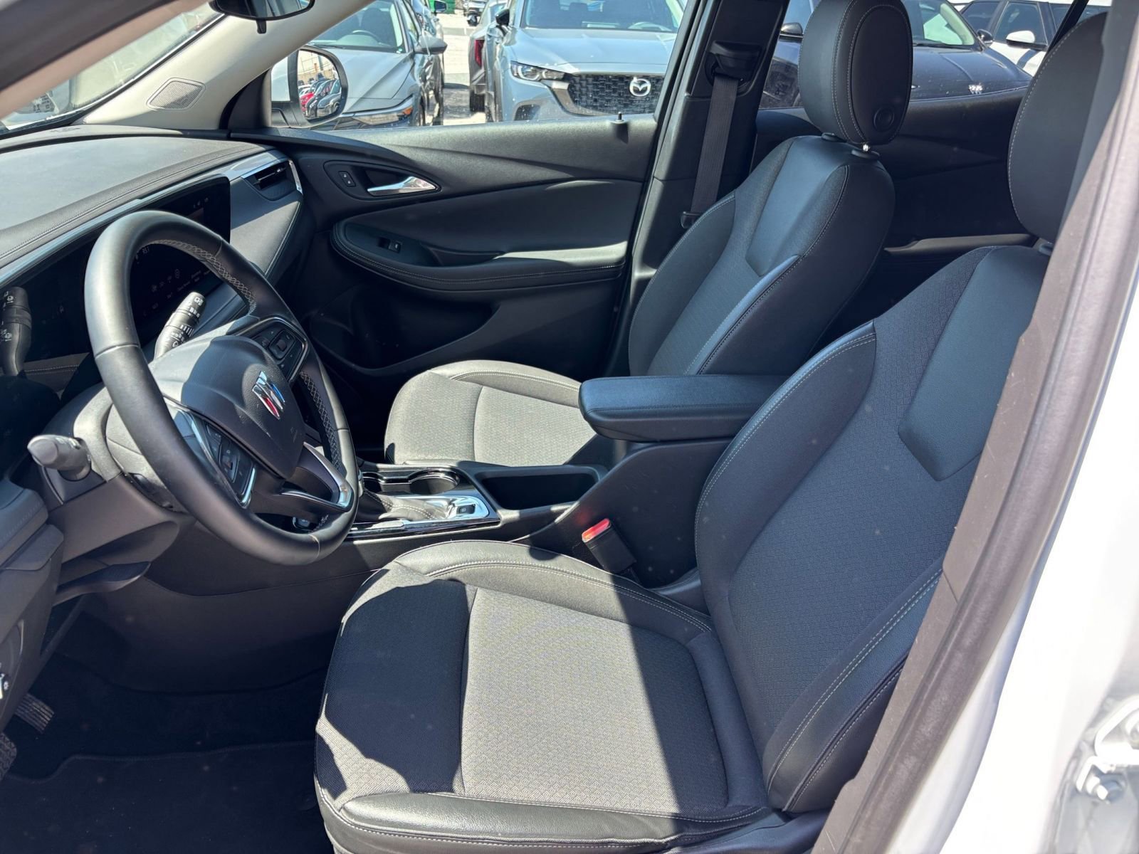 Used 2025 Buick Encore GX Preferred FWD image 22
