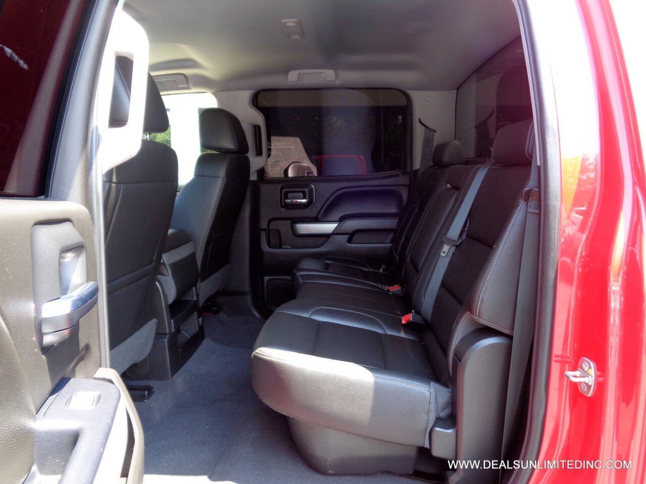 Used 2019 Chevrolet Silverado 2500 LT w/ LT Convenience Package AWD/4WD image 18