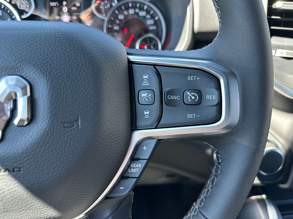 New 2026 RAM 1500 4x4 Crew Cab image 24