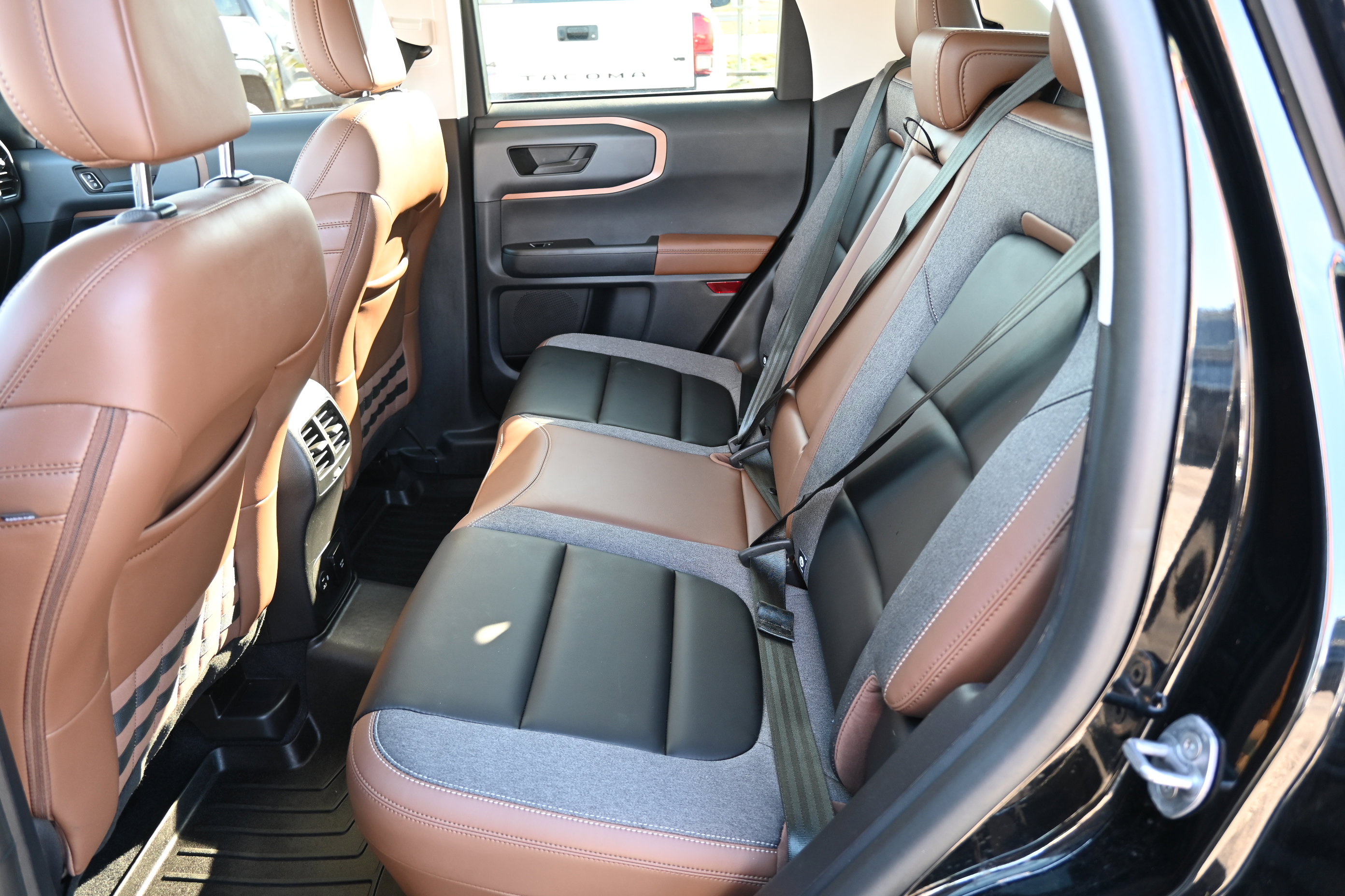 Used 2024 Ford Bronco Sport Outer Banks image 35