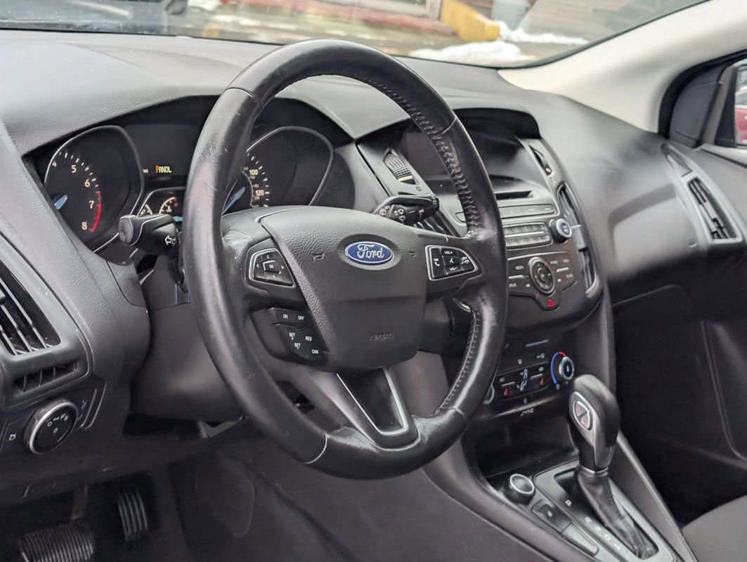 Used 2017 Ford Focus SE w/ Cold Weather Package image 36