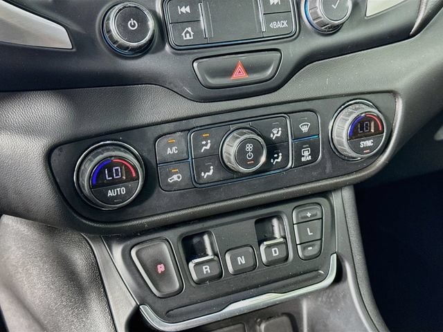 Used 2020 GMC Terrain SLE w/ Driver Convenience Package AWD/4WD image 17