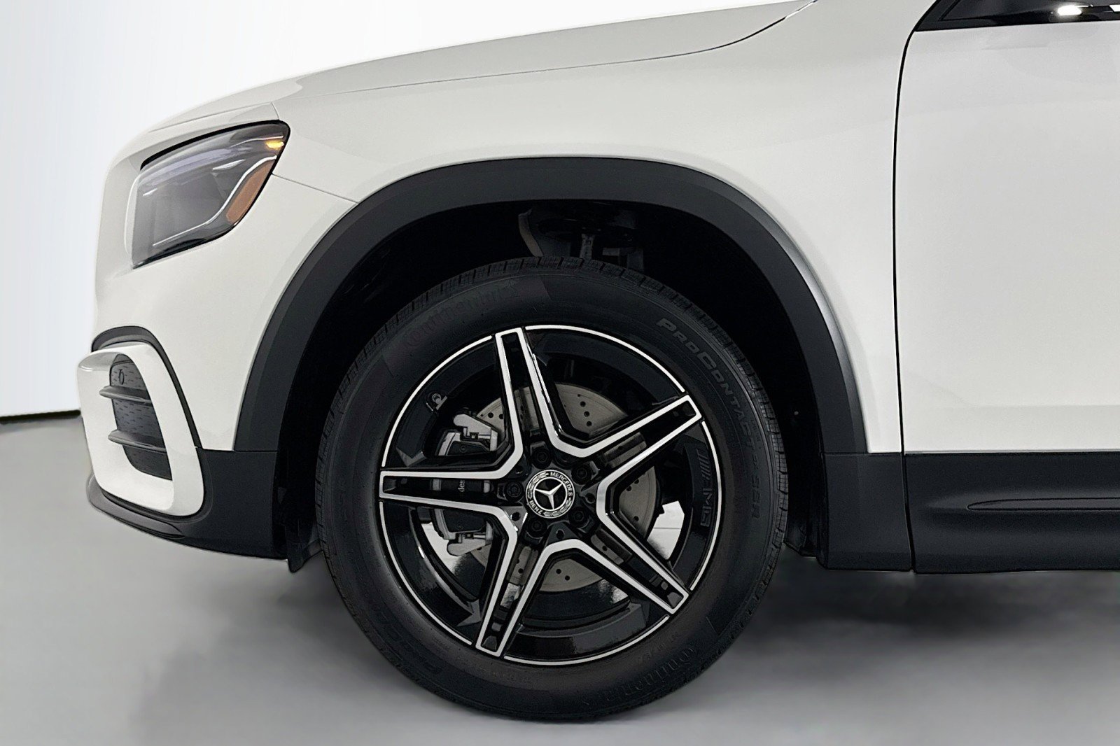 New 2026 Mercedes-Benz GLB 250 image 9