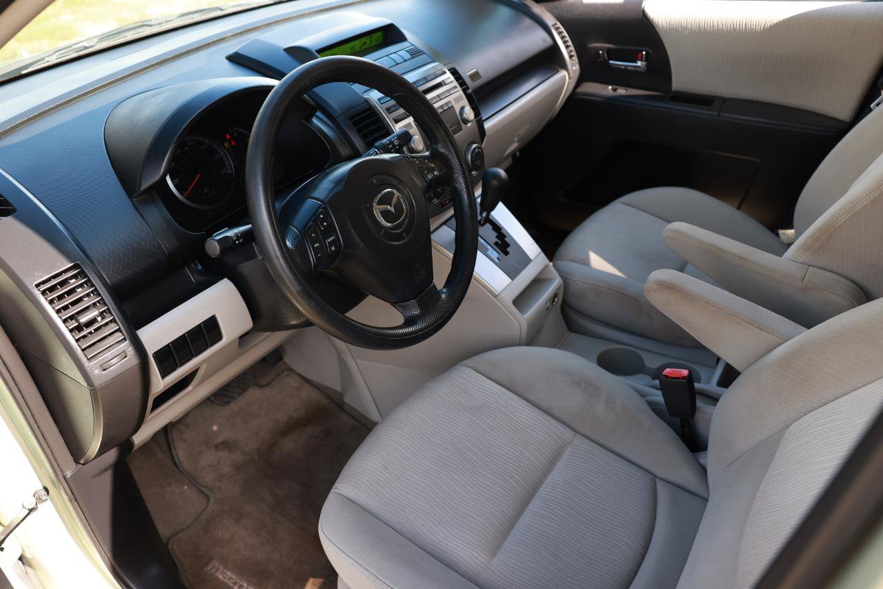 Used 2008 MAZDA MAZDA5 Sport FWD image 4