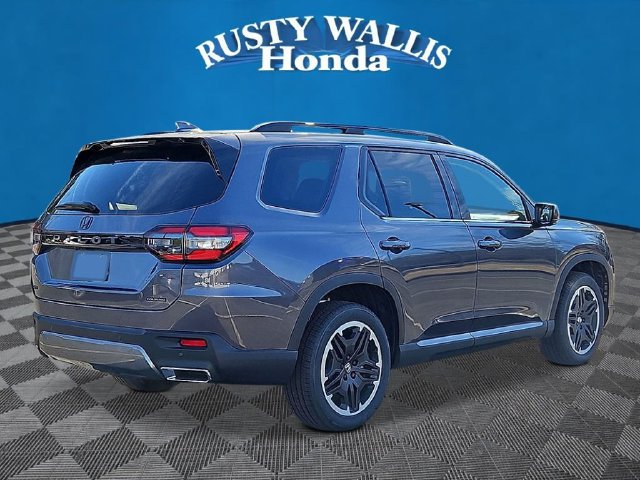 New 2026 Honda Pilot Touring image 2