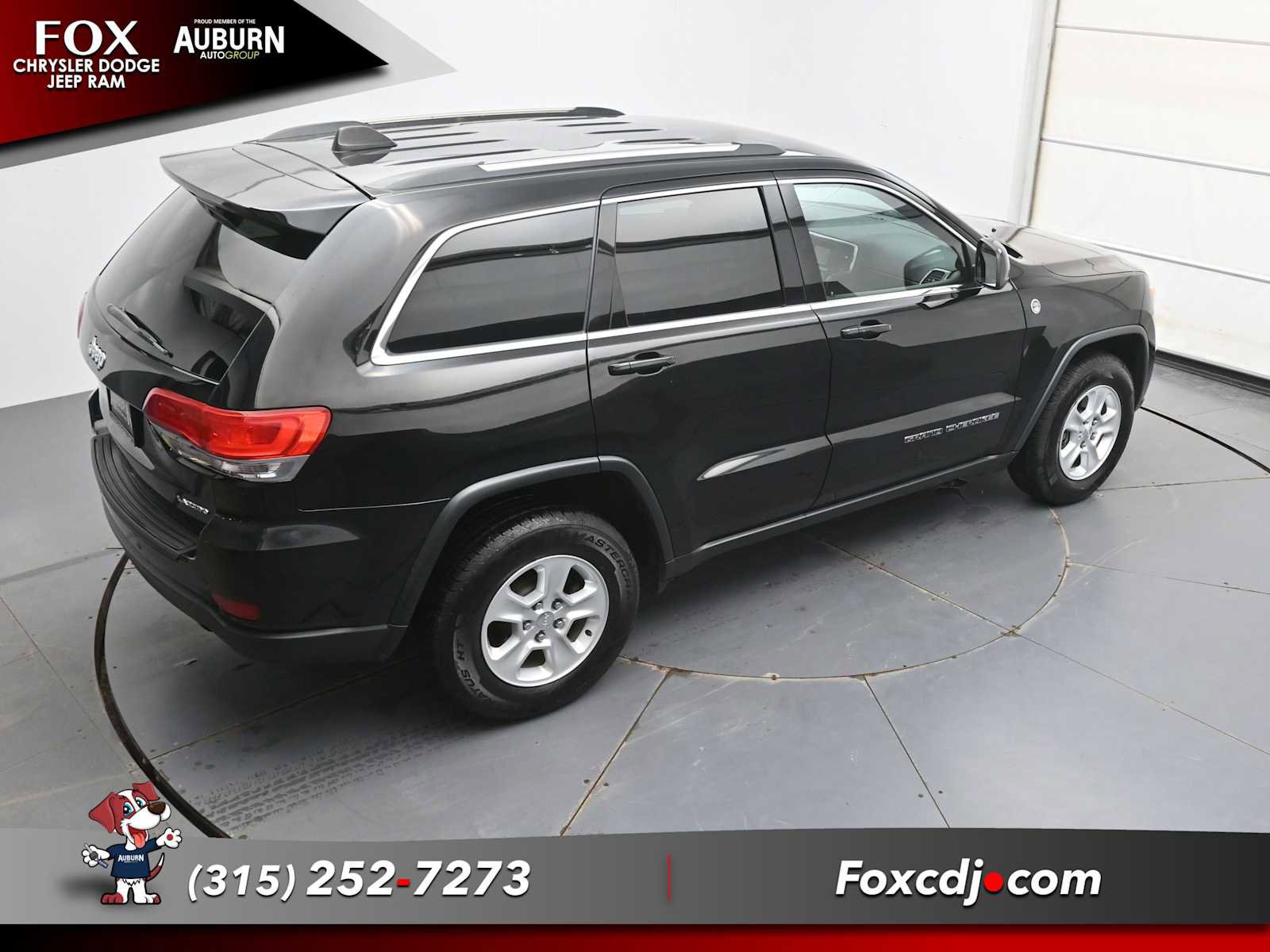 Used 2017 Jeep Grand Cherokee Laredo w/ Quick Order Package 23E AWD/4WD image 34