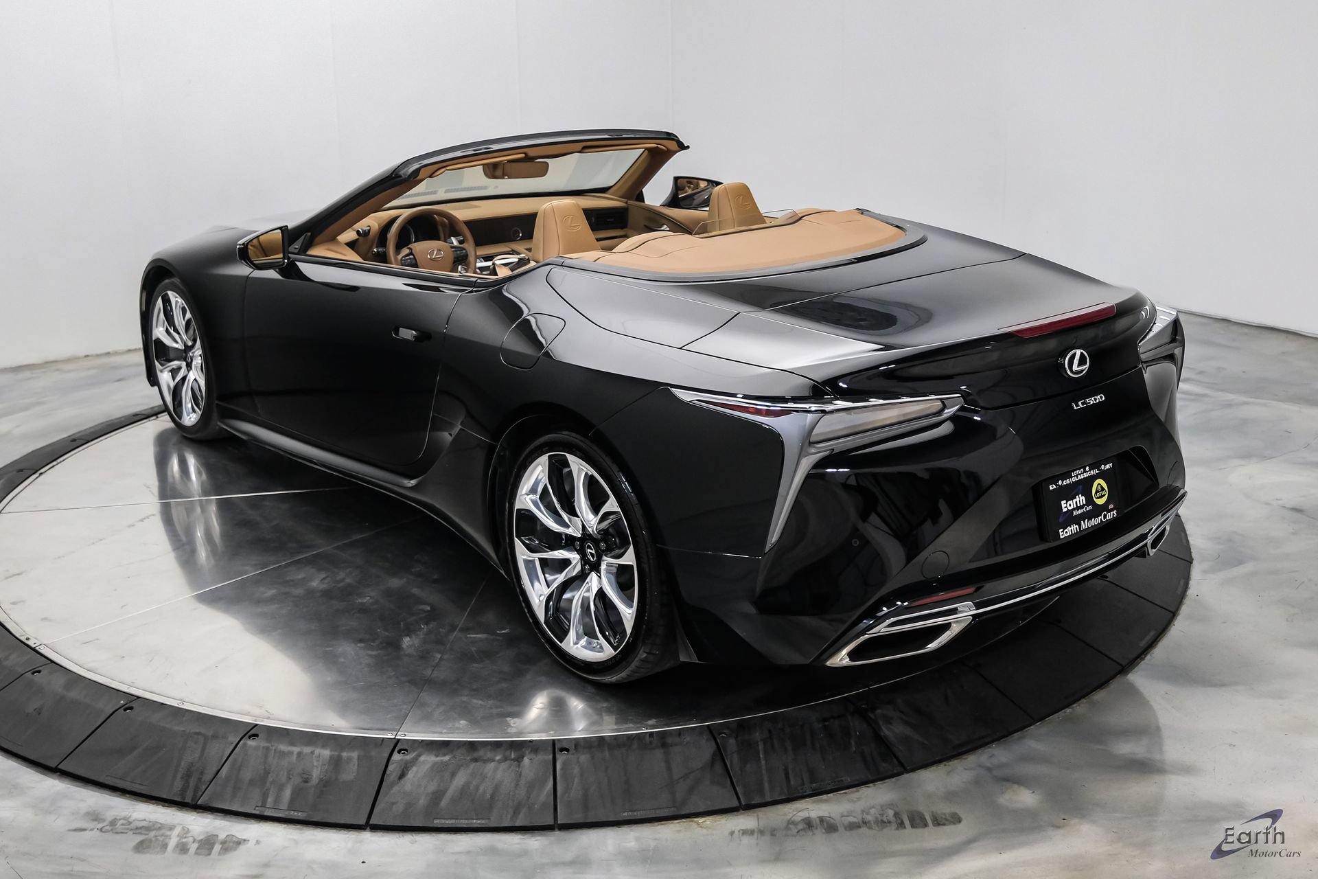 Used 2021 Lexus LC 500 Convertible w/ Touring Package RWD image 15