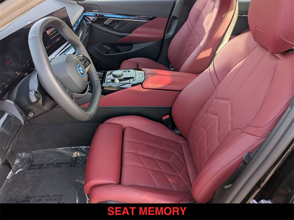 Used 2025 BMW i5 xDrive40 w/ Premium Package image 13