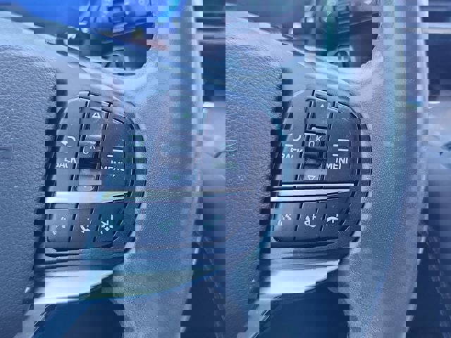 Used 2020 Ford Explorer Platinum w/ Premium Technology Package image 23