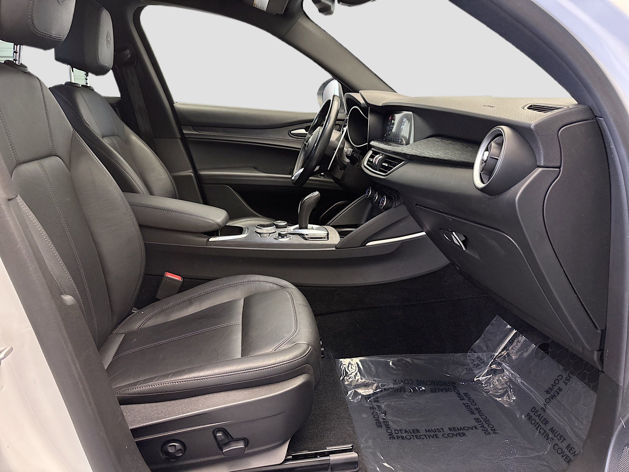 Used 2022 Alfa Romeo Stelvio Sprint image 18