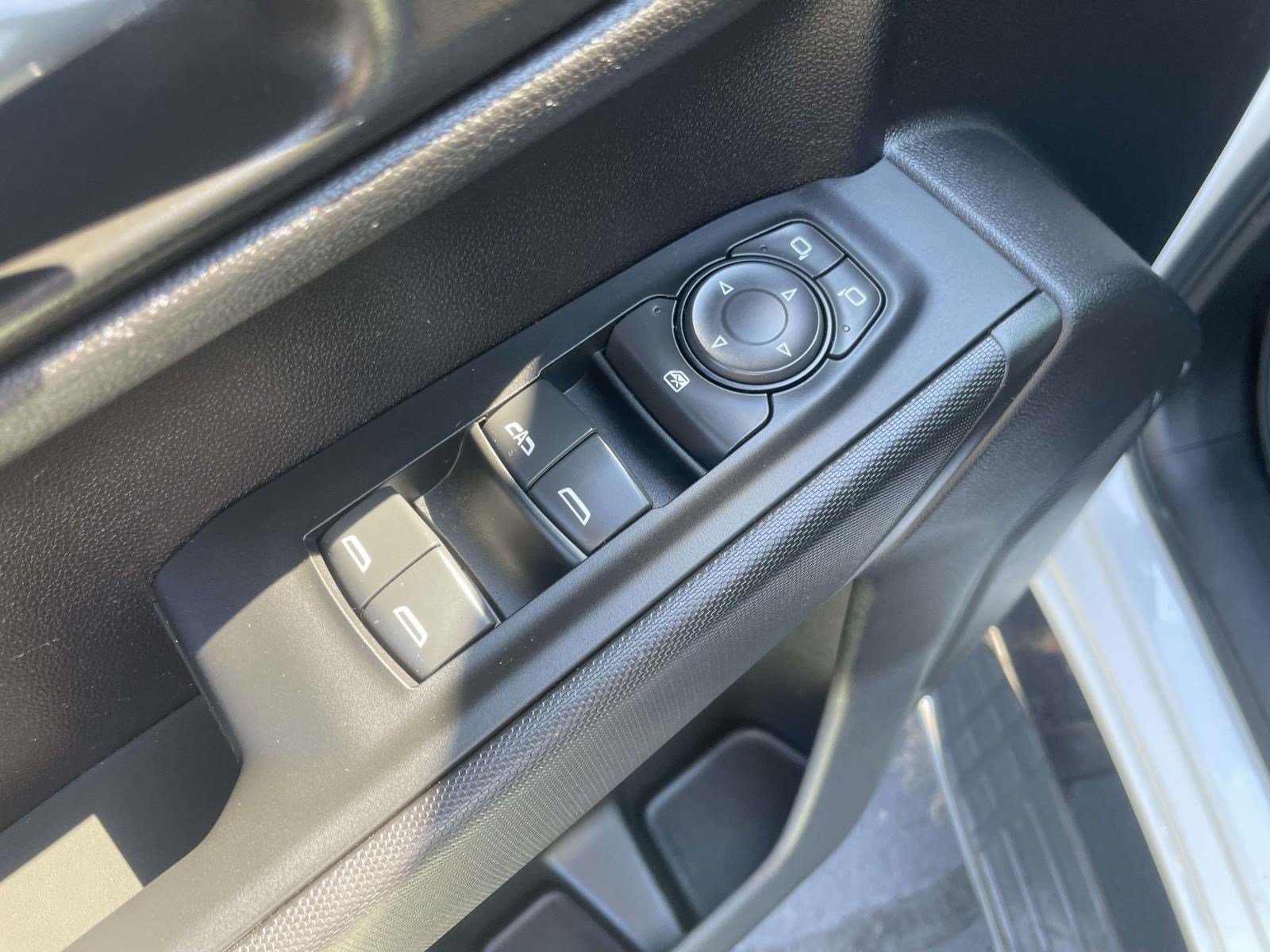 Used 2024 Chevrolet Silverado 1500 Custom RWD image 17