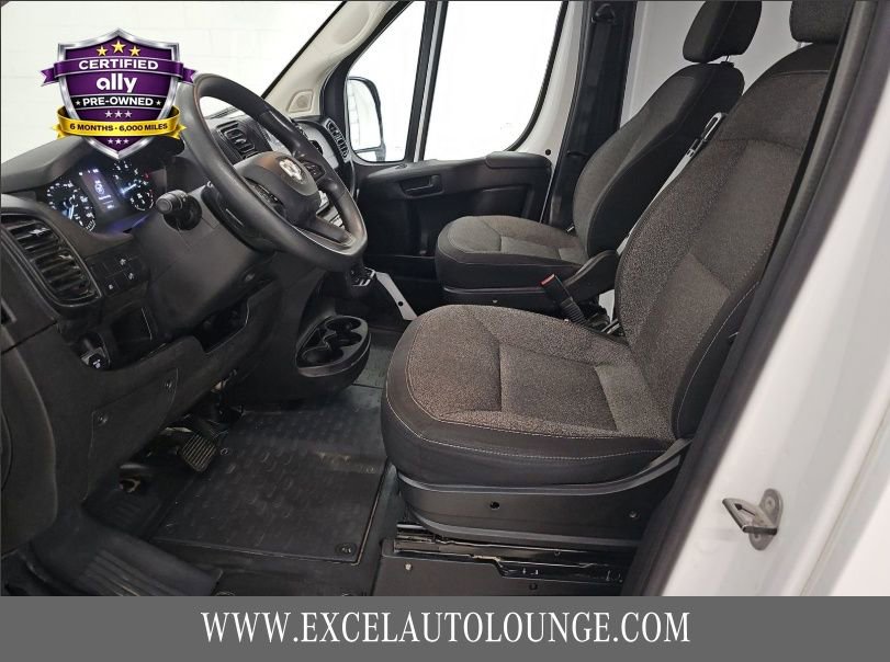 Used 2025 RAM ProMaster 2500 w/ Convenience Group image 12