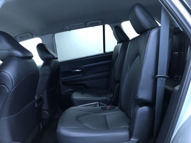 Used 2025 Toyota Grand Highlander AWD image 21