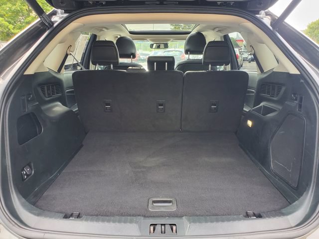 Used 2019 Ford Edge Titanium w/ Equipment Group 301A AWD/4WD image 8