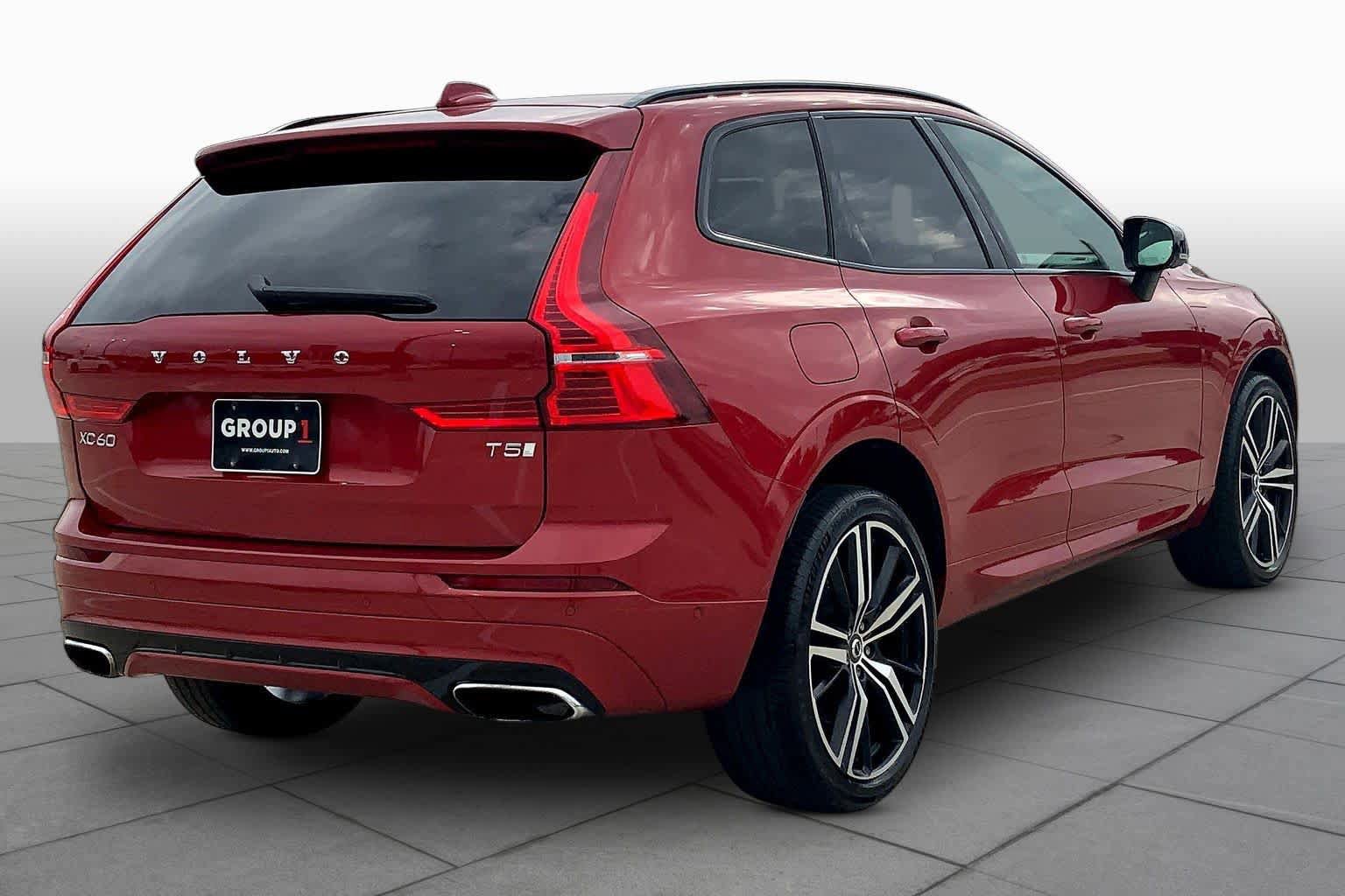Used 2021 Volvo XC60 T5 R-Design w/ Advanced Package FWD image 13