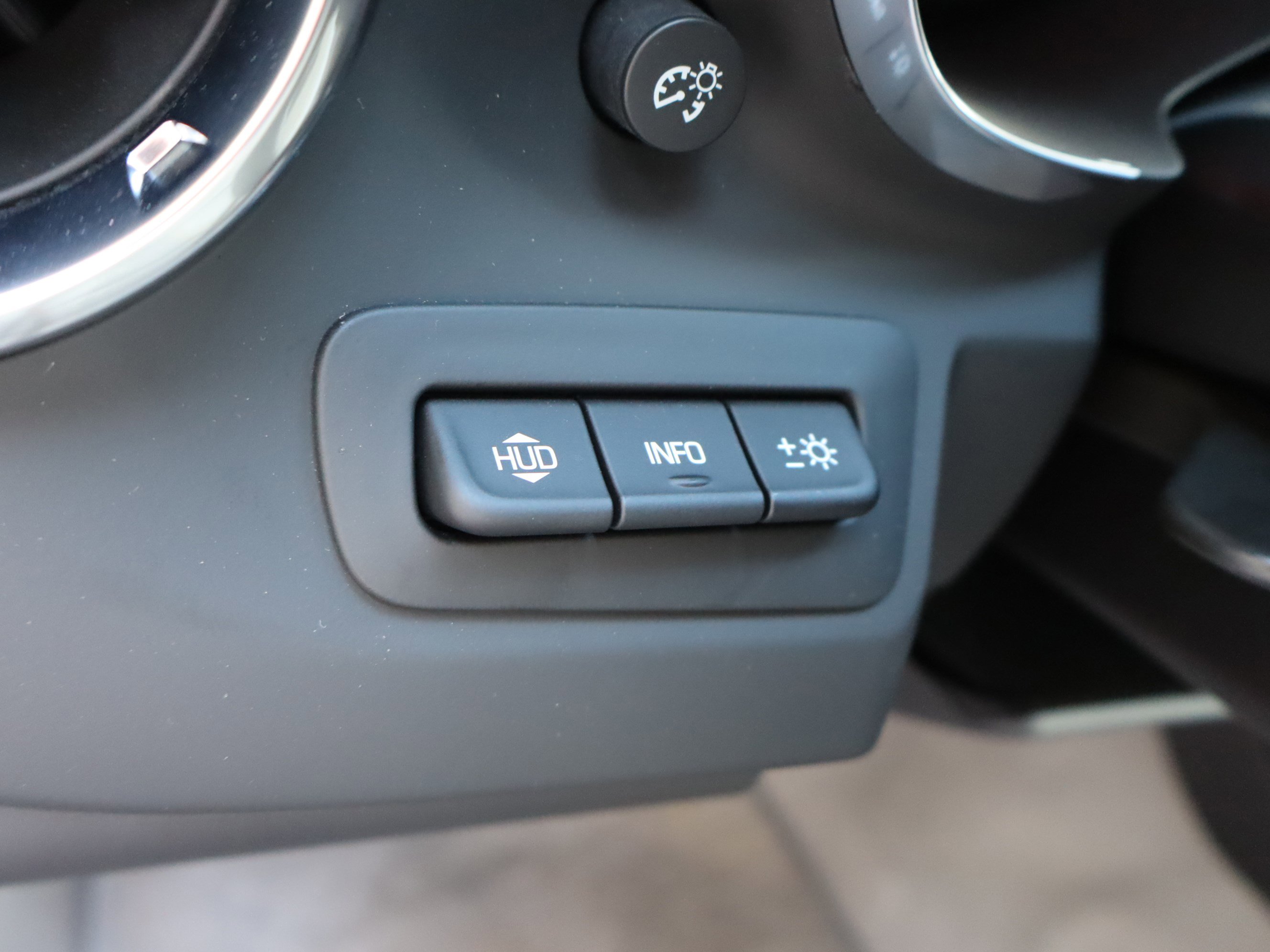 Used 2018 Chevrolet Camaro SS image 18