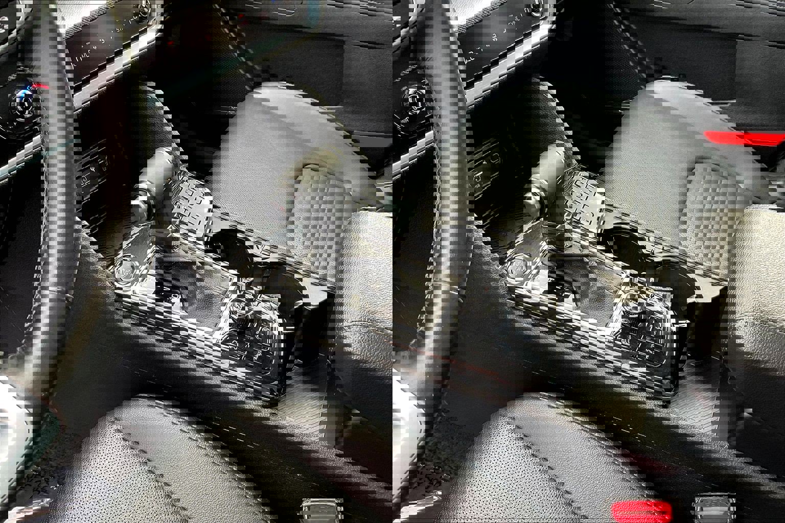 Used 2023 Kia Sportage SX image 18