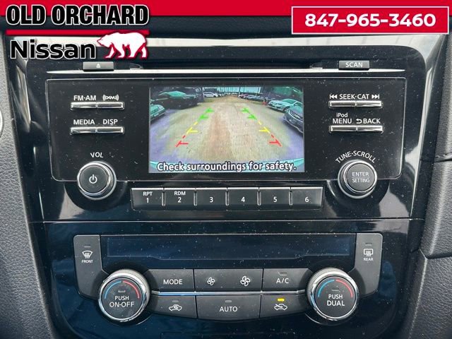 Used 2017 Nissan Rogue SV image 14