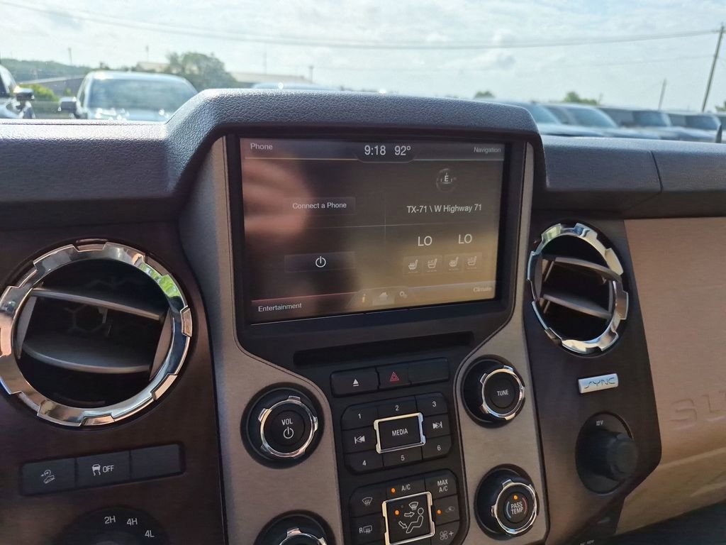 Used 2015 Ford F250 Lariat w/ Lariat Interior Package AWD/4WD image 27