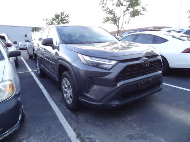 Used 2023 Toyota RAV4 LE AWD/4WD image 3
