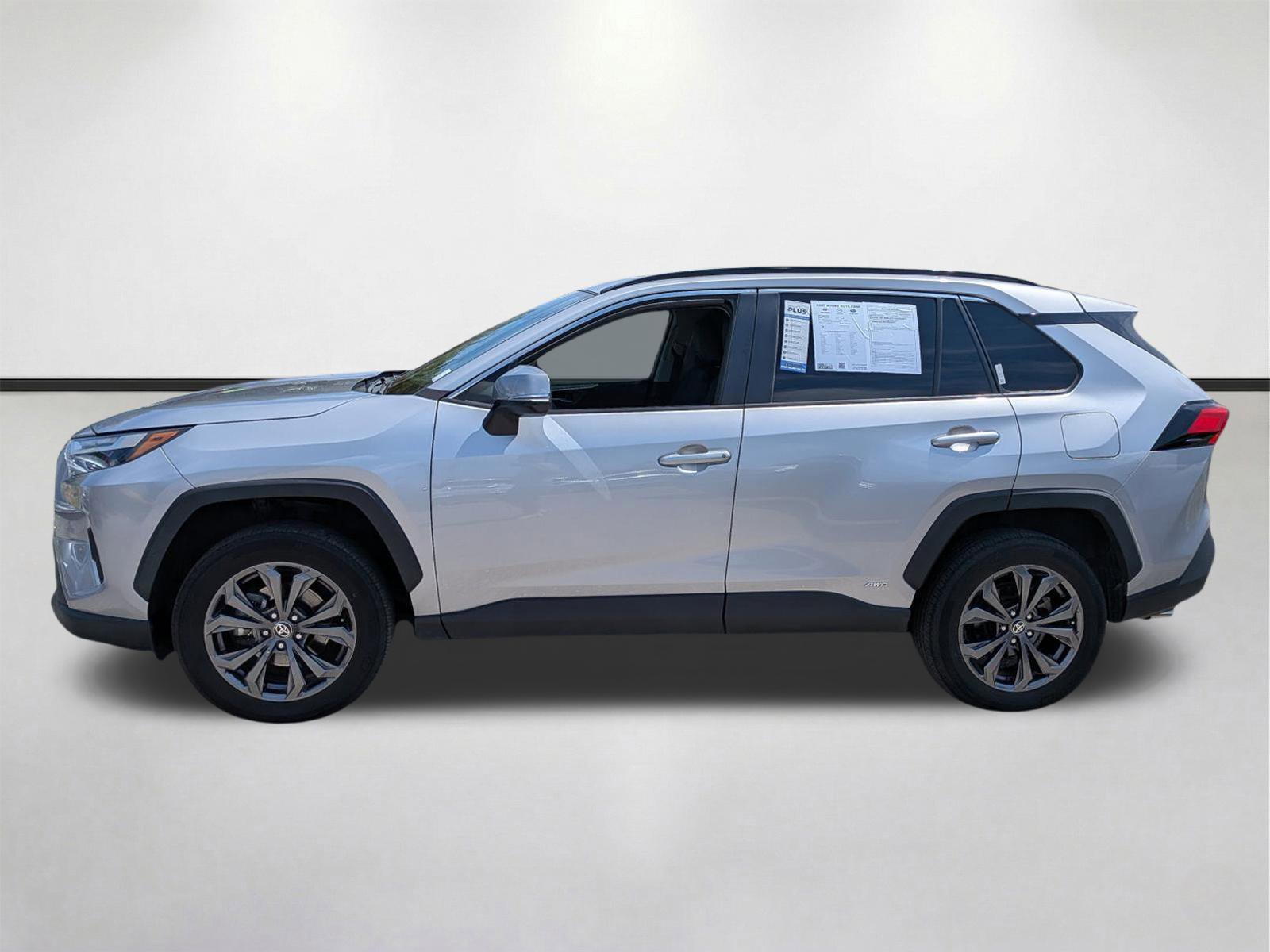 Used 2024 Toyota RAV4 XLE Premium w/ Weather Package AWD/4WD image 7