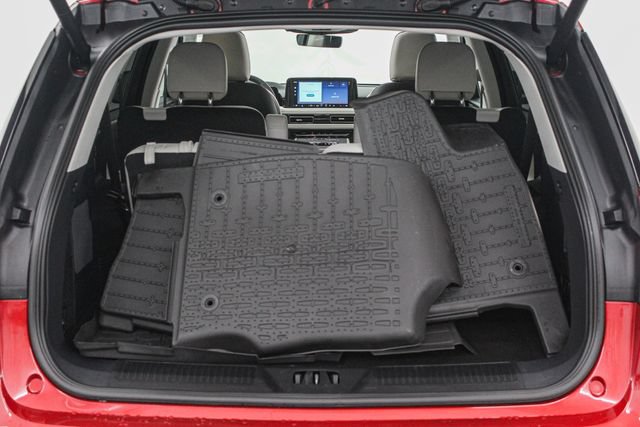 Used 2025 Lincoln Aviator AWD image 10