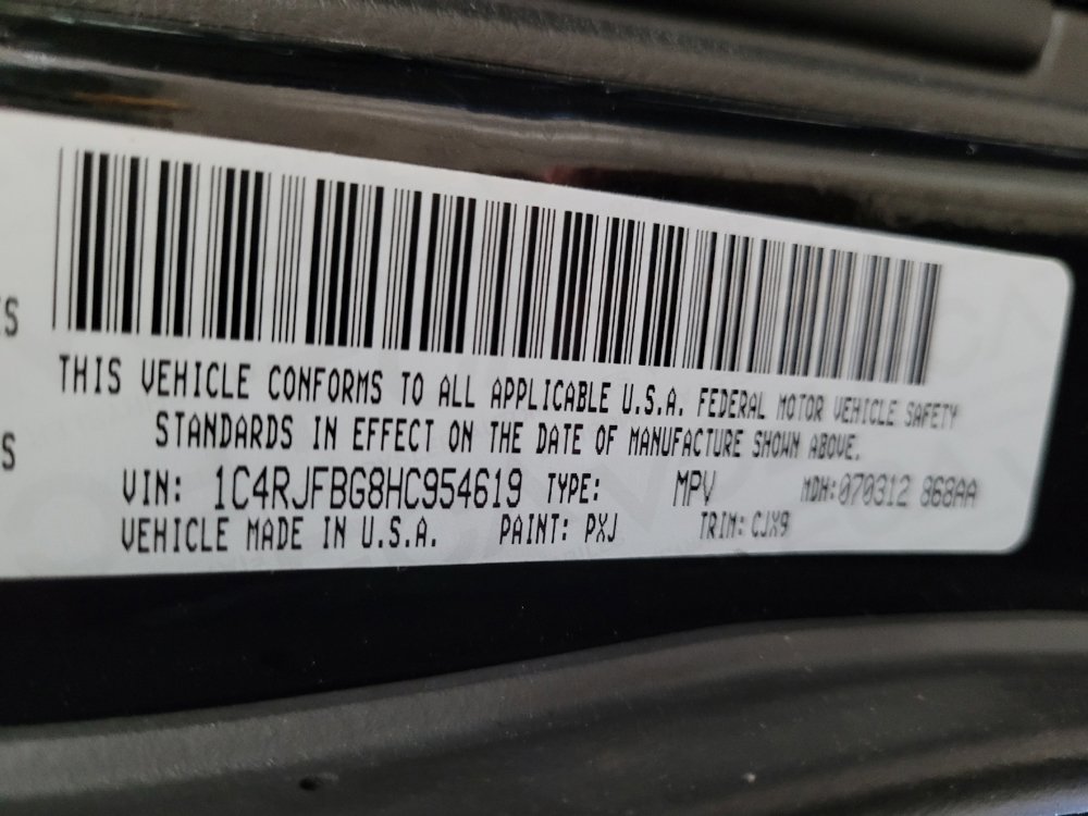 Used 2017 Jeep Grand Cherokee Limited AWD/4WD image 33