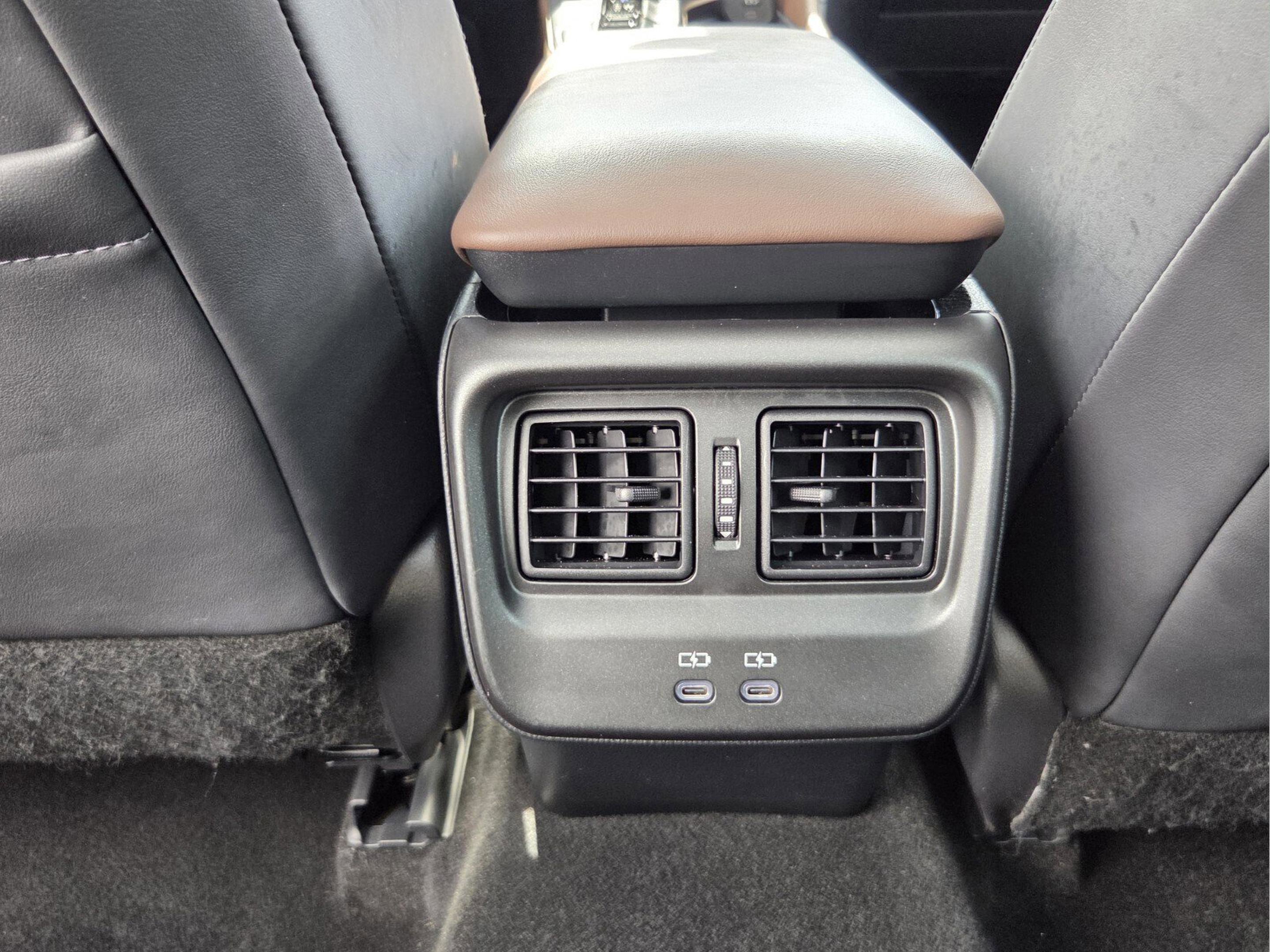 Certified 2023 Toyota Crown AWD/4WD image 28