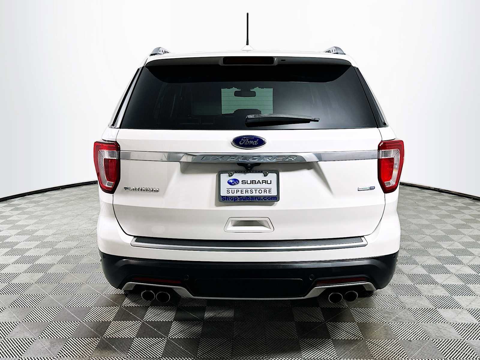 Used 2018 Ford Explorer Platinum AWD/4WD image 6