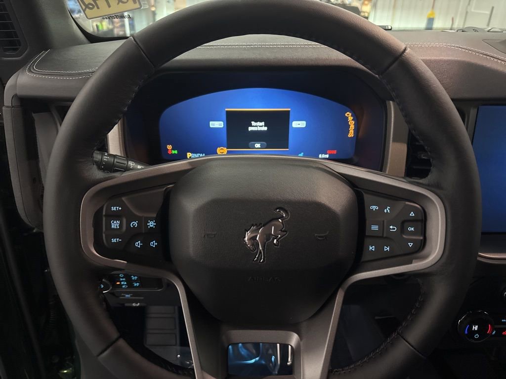 New 2025 Ford Bronco Outer Banks w/ Black Appearance Package image 22