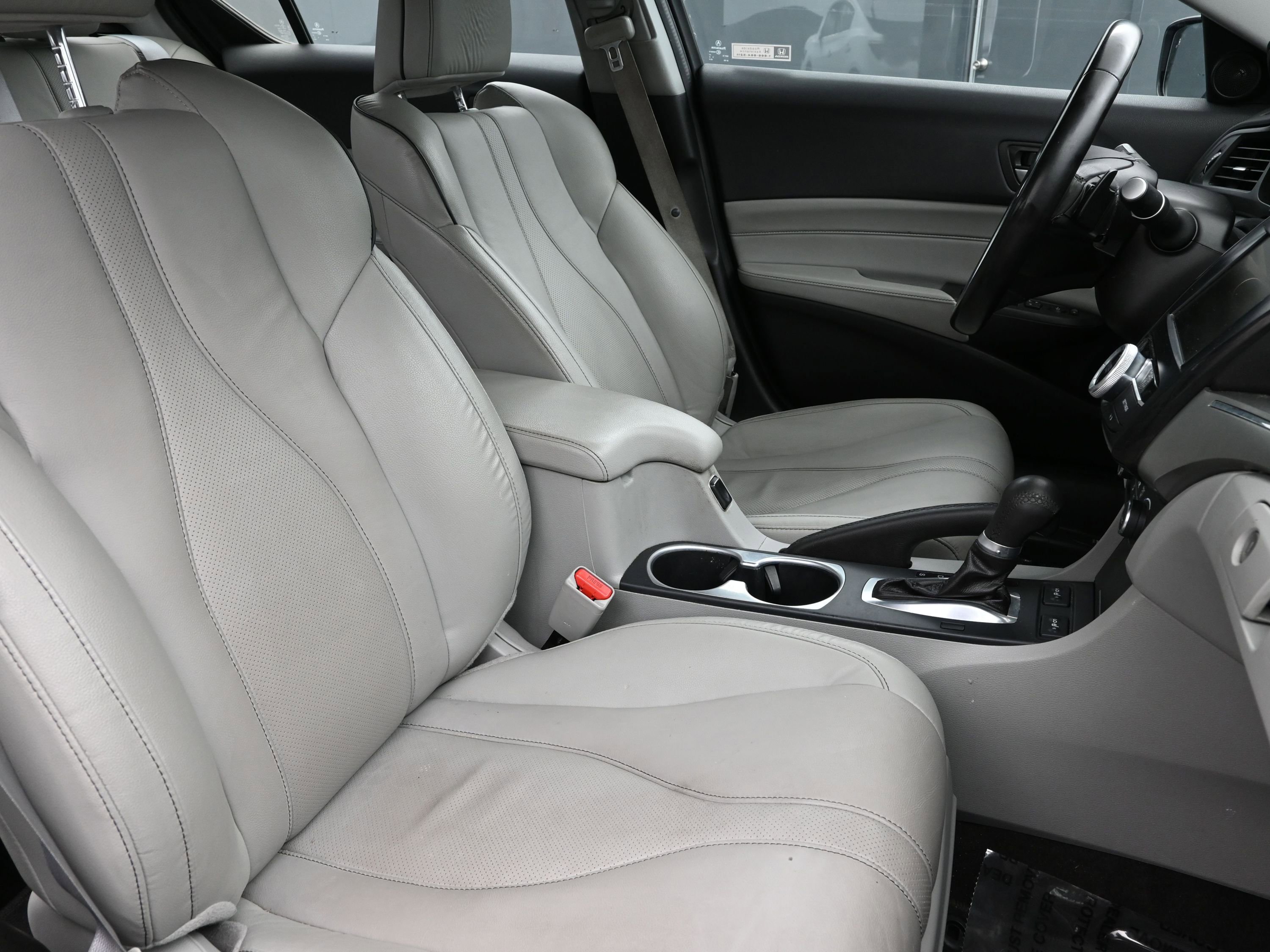 Used 2020 Acura ILX w/ Premium Package image 26