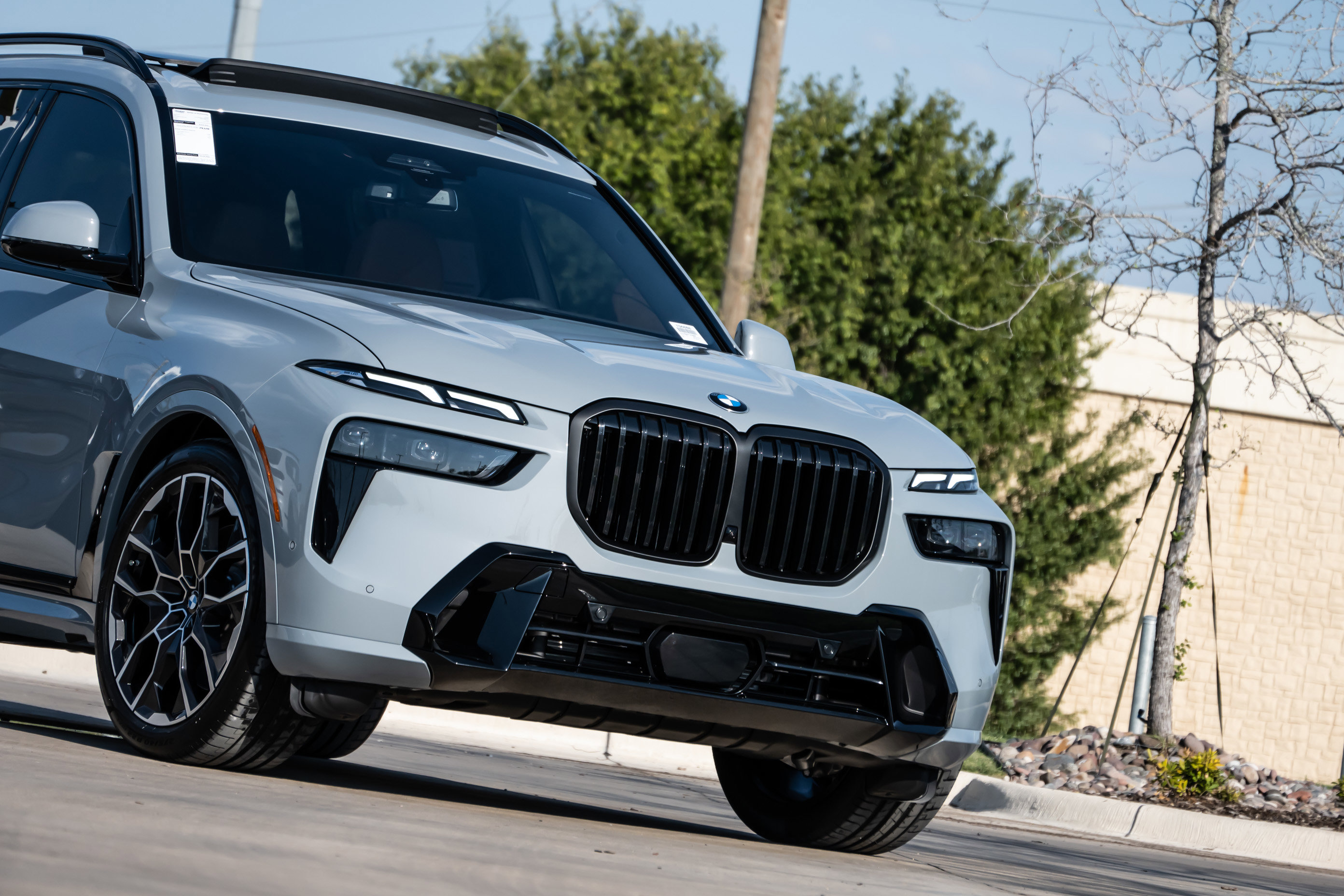 New 2026 BMW X7 xDrive40i w/ M Sport Package image 3