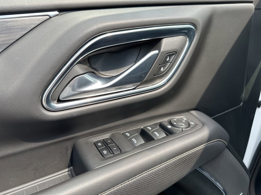 Used 2023 GMC Yukon SLT w/ Max Trailering Package image 19