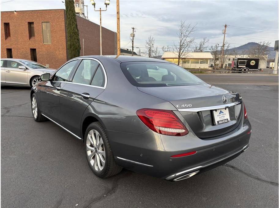 Used 2020 Mercedes-Benz E 450 4MATIC Sedan image 3