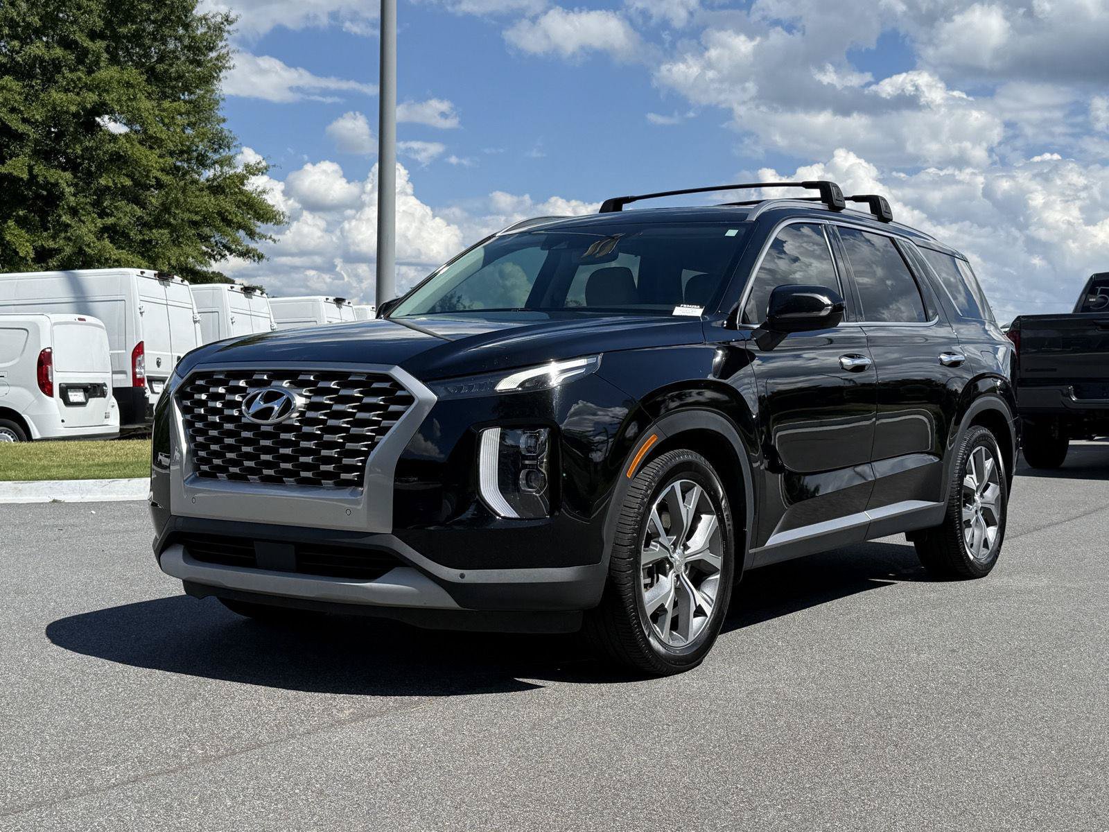 Used 2022 Hyundai Palisade SEL w/ Premium Package FWD image 1