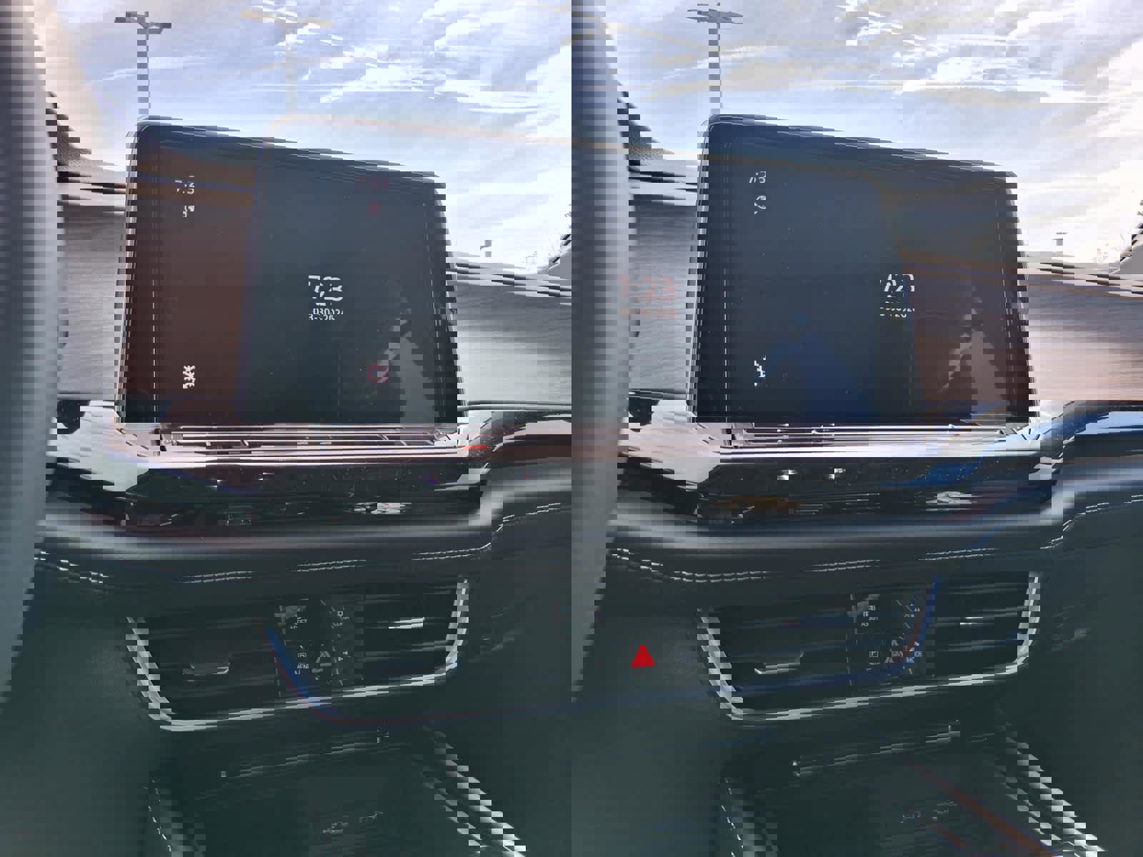 New 2026 Volkswagen Atlas SEL Premium R-Line image 15