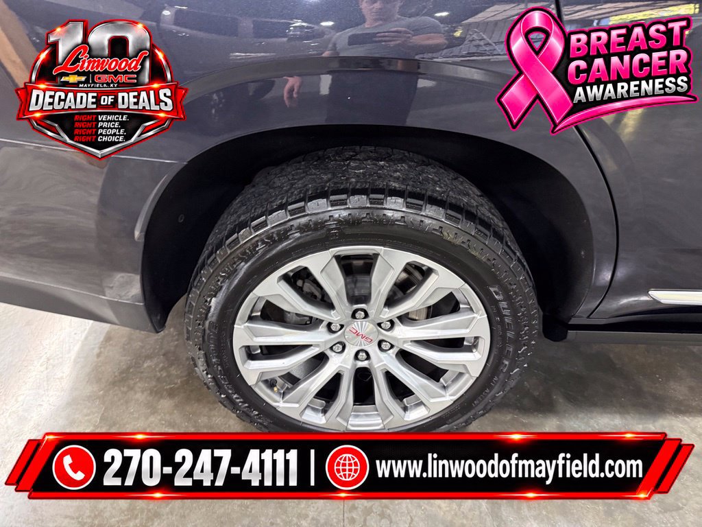 Used 2023 GMC Yukon Denali AWD/4WD image 10