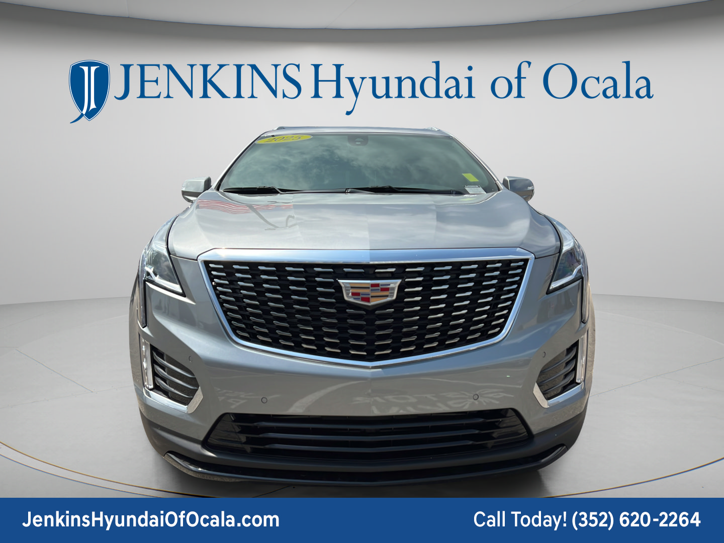 Used 2025 Cadillac XT5 Luxury FWD image 8