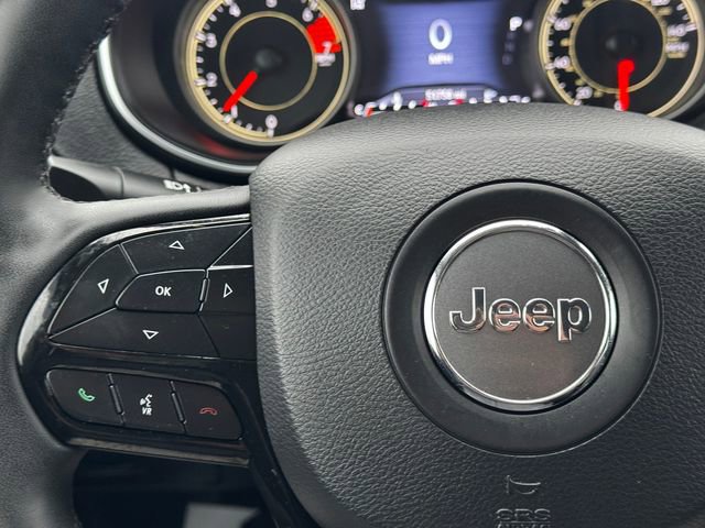 Used 2023 Jeep Cherokee Altitude Lux image 26