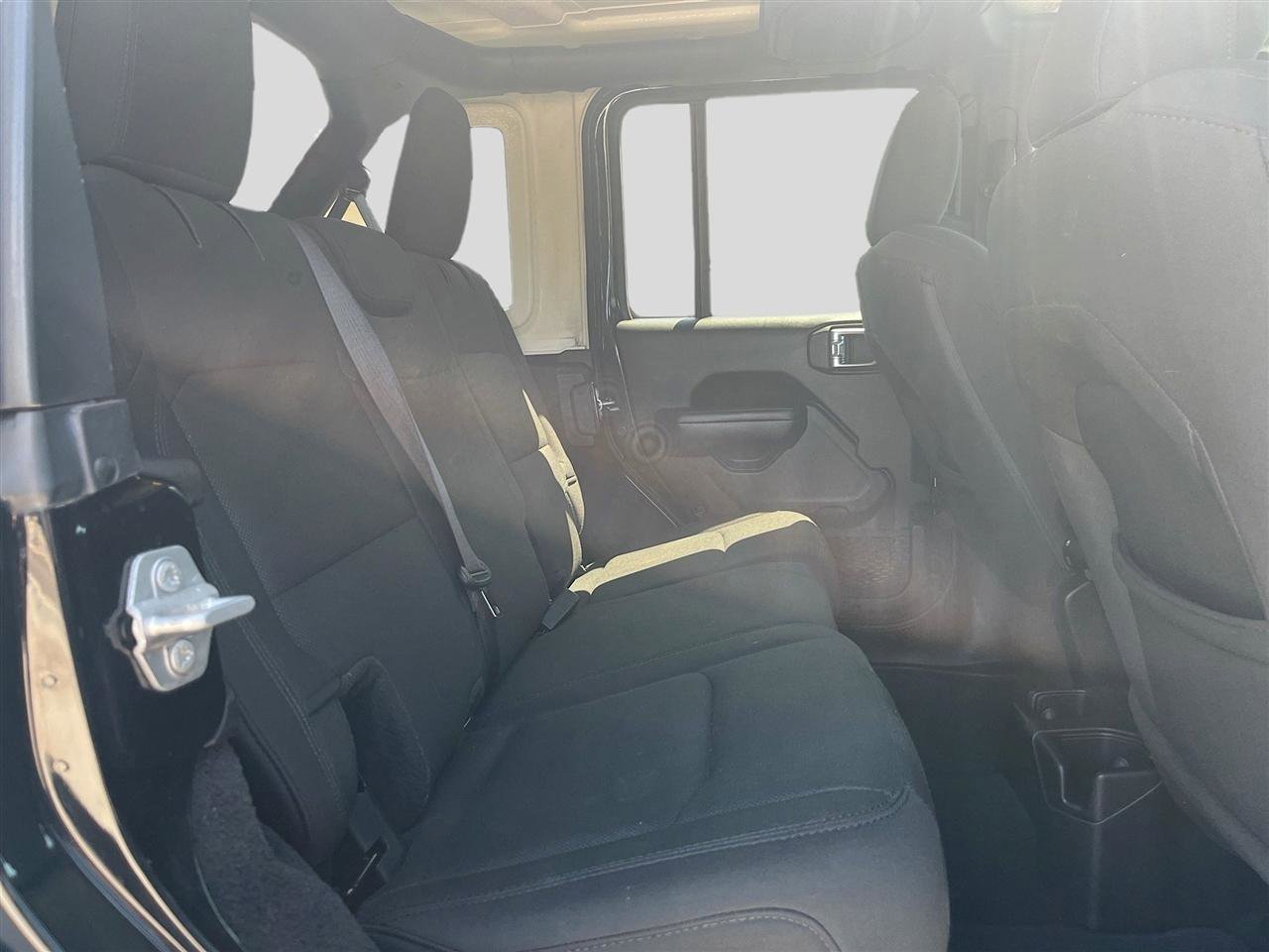 Used 2019 Jeep Wrangler Unlimited Sport S image 29