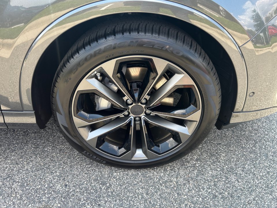 New 2026 Audi Q7 Premium Plus AWD/4WD image 25