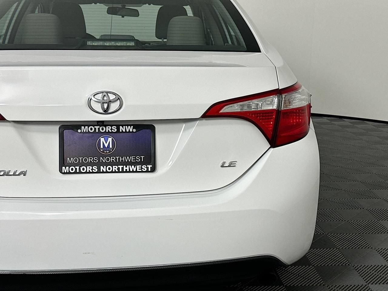 Used 2016 Toyota Corolla LE FWD image 11